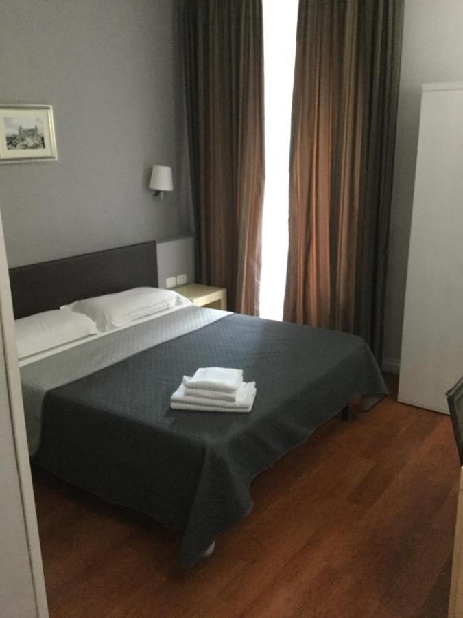 Elle Cavour Guest House Roma Exterior foto